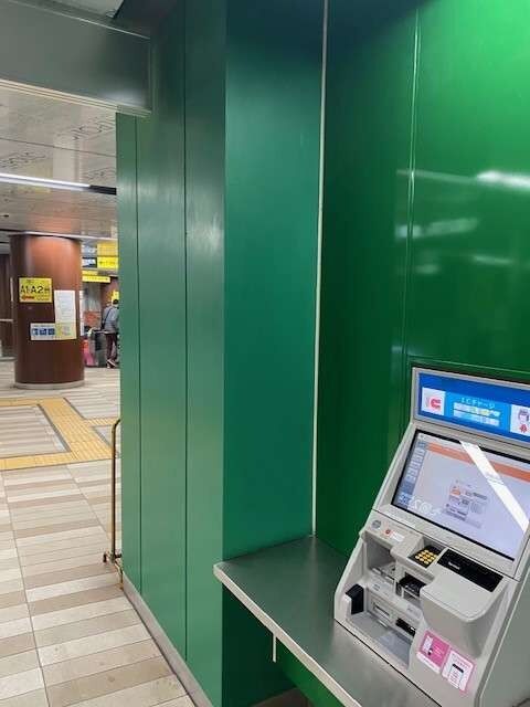 某地下鉄無機パネル